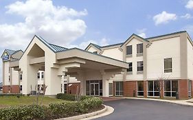 Days Inn & Suites By Wyndham Ridgeland